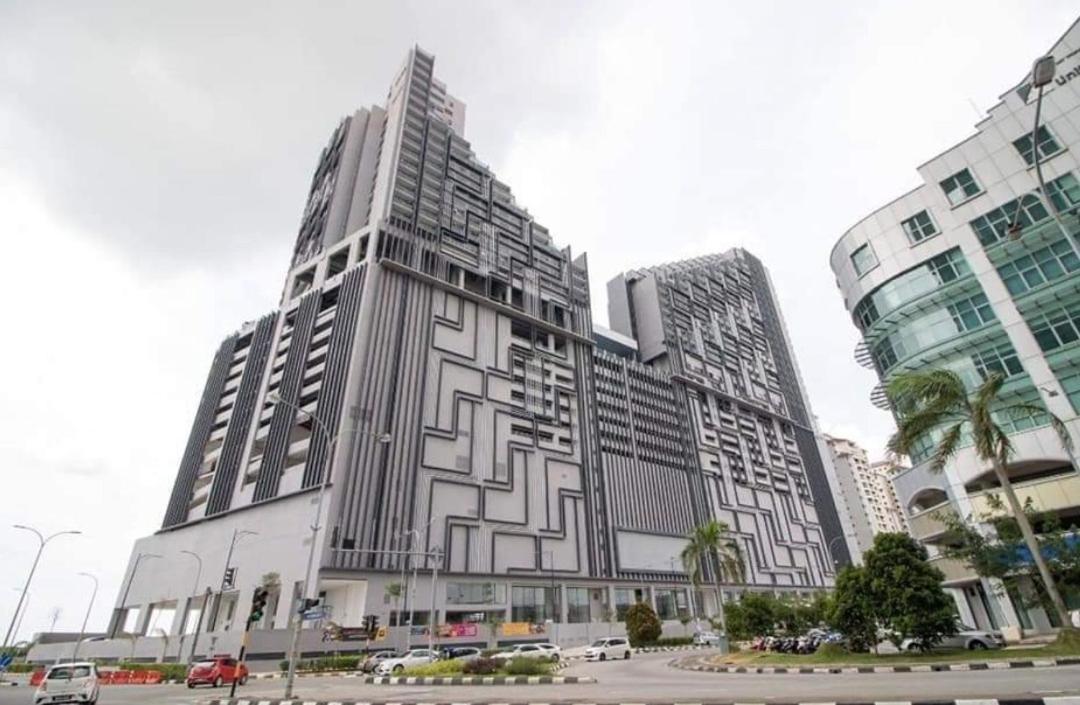 Imperio Residence City View Малакка Экстерьер фото